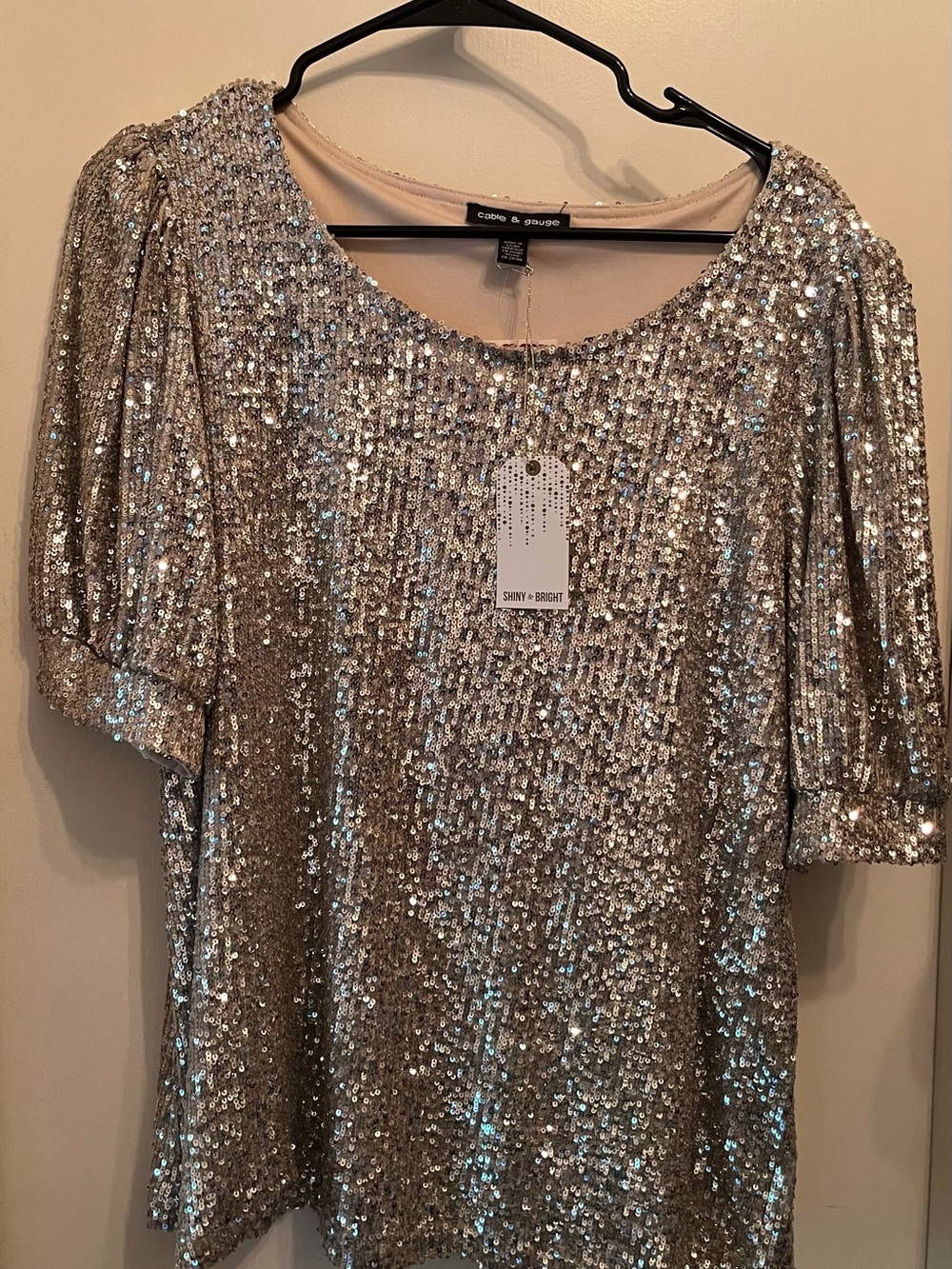 NWT Cable & Gage Gold Sequin Short-Sleeve Party Top